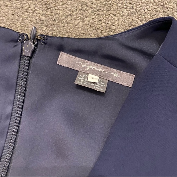 Sleeveless navy sheath dress - Picture 4 of 5